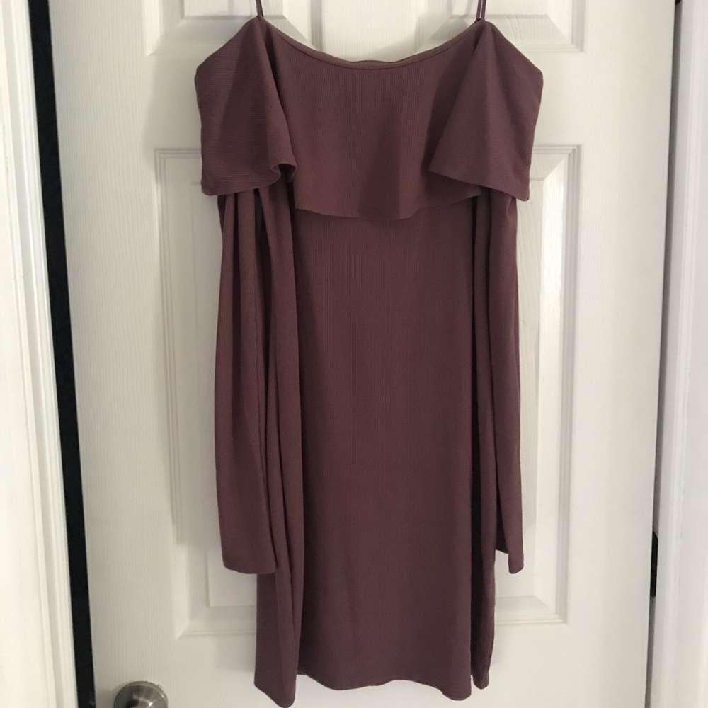 Mauve OFF THE SHOULDER Dress 💕